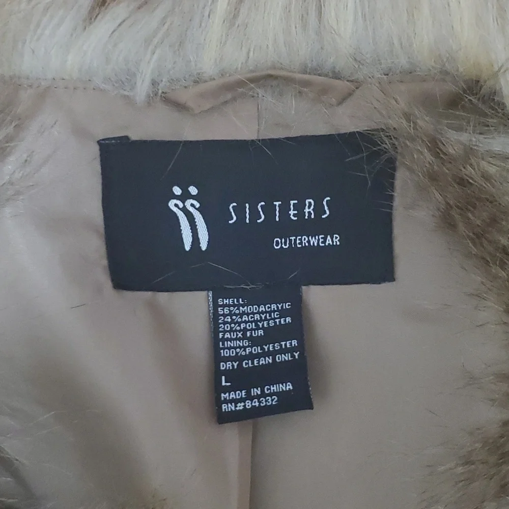 Vest - Picture 2 of 2